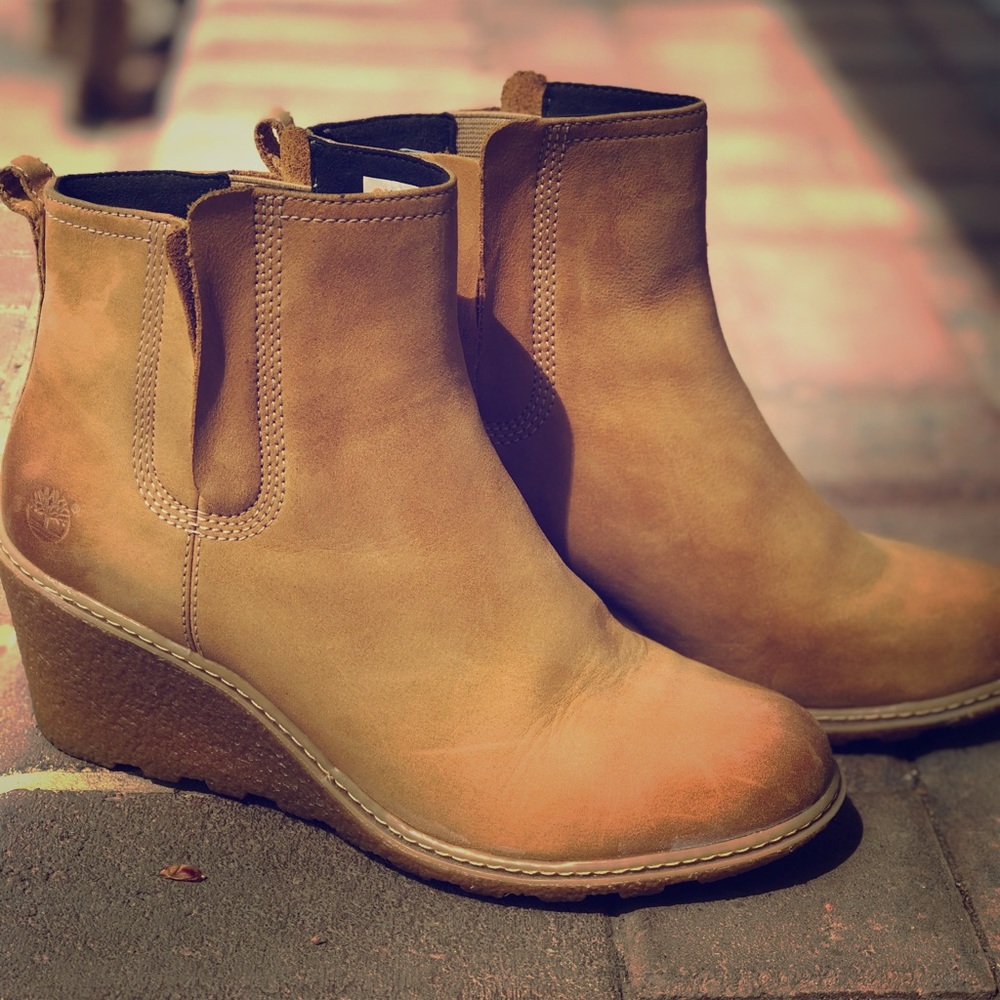 Leather boots